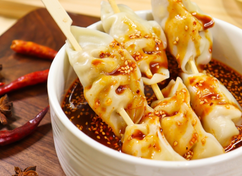 覆蓋家庭客群，注重“堂食+外賣”雙渠道